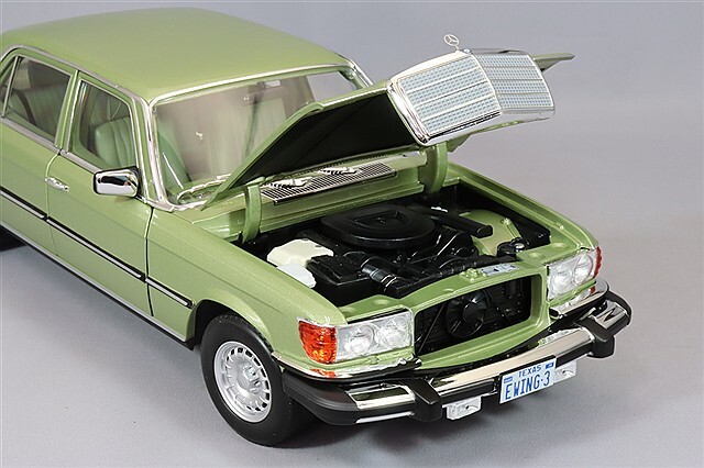 ノレブ 1/18 メルセデスベンツ 450 SEL シルバーグリーン US TV 1979