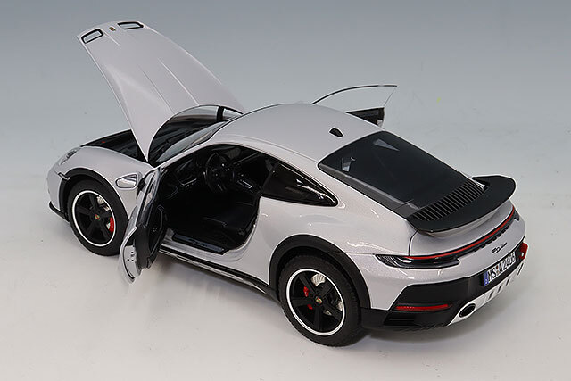304-049 ノレブ 1/18 ポルシェ 911 S/T 2023 Porsche 911 S/T 2023 Violametallic 1:18 - 400pcs – Norev