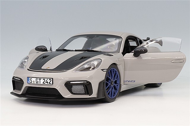 304-052 ノレブ 1/18 ポルシェ Cayman GT4 RS 2023 ノレブ 1/18 ポルシェ ケイマン GT4 RS ヴァイザッハ パッケージ 2023