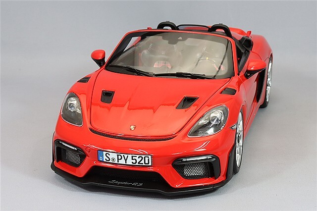 ノレブ 1/18 ポルシェ 718 スパイダー RS 2023 ガードレッド