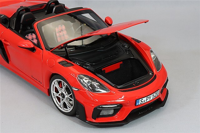 価格変更 1/18 シュコー ポルシェ356 スパイダー 1952 未展示品 楽天市場】ミニカー 1/18 ポルシェ 356 スパイダー 銀緑色 CULT