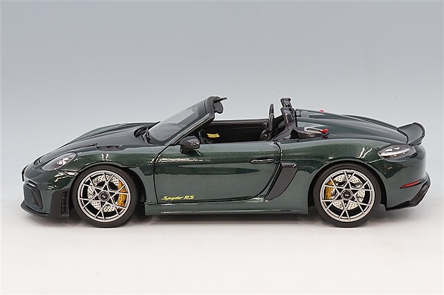ノレブ 1/18 ポルシェ 718 スパイダー RS ヴァイザッハ パッケージ