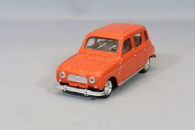 ノレブ 1/64 ルノー 4L 1966 エステルレッド
