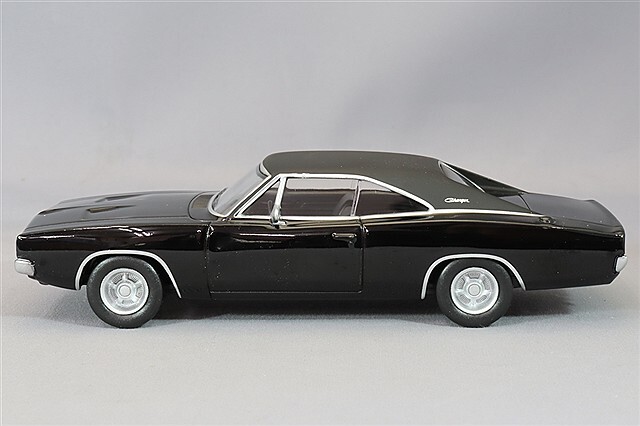 ノレブ JETCAR 1/43 ダッジ チャージャー 1968 ブラック