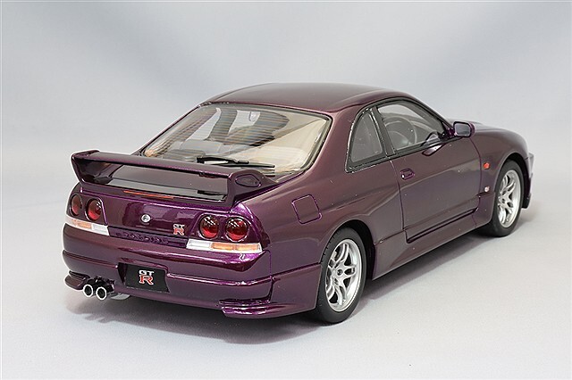 オットー 1/18 日産 スカイライン GT-R (R33) V-spec 1995 パープル