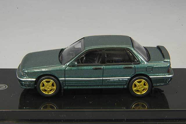 PARA64 1/64 三菱 ギャラン VR-4 オスログリーン 左ハンドル