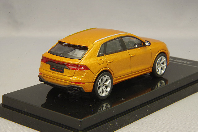 Dragon Orange Audi Q8 - Moe Zainal on Fstoppers