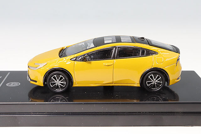 プリウス ハイブリッドリボーン イエロー 1/43 プリウス ハイブリッドリボーン イエロー 1/43 トヨタプリウス