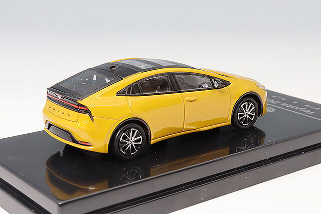 1/64 トヨタ プリウス TOYOTA PRIUS 限定品 s-l400.jpg