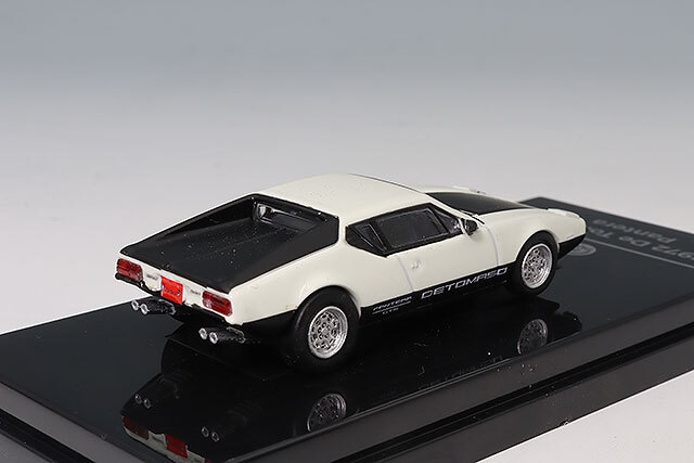 PARA64 1/64 デ・トマソ パンテーラ 1972 ホワイト/ブラック 左ハンドル