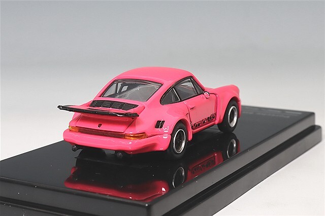 PARA64 1/64 ポルシェ 911 カレラ RSR 3.0 1974 フクシア 左ハンドル