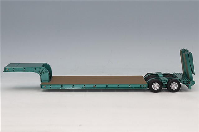 プラッツ/ケンクラフト 1/50 16輪 中低床重量物運搬用トレーラー 自動