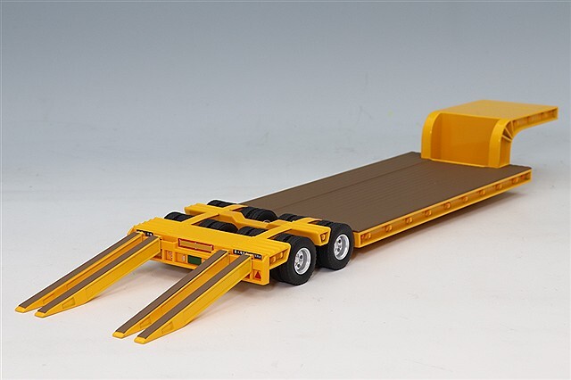 プラッツ/ケンクラフト 1/50 16輪 中低床重量物運搬用トレーラー イエロー