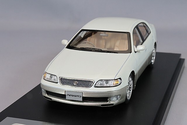 MARK43 1/43 トヨタ アリスト 3.0V (JZS147) カスタムバージョン