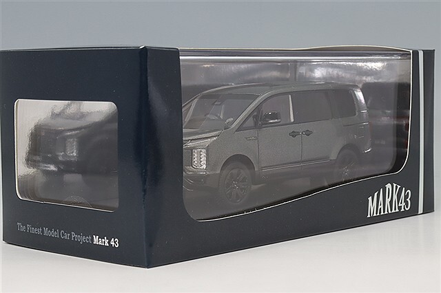 MARK43 1/43 三菱 デリカ D:5 シャモニー グラファイトグレーメタリック