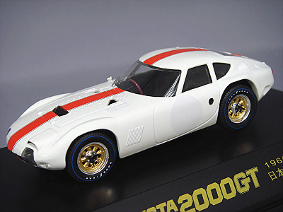 Amazon.co.jp: Qモデル 1/43 トヨタ 2000GT 1966 日本GP 田村号