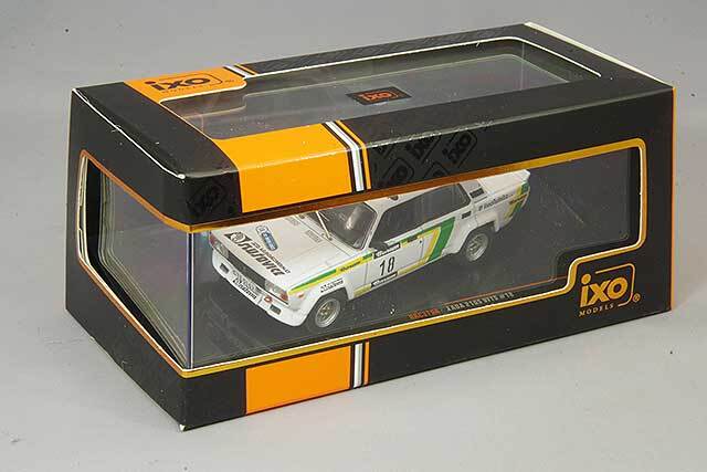 旧ソ連 ソビエト製 ミニカー LADA ラーダ VAZ-2105 1/43 旧ソ連 ソビエト製 ミニカー LADA ラーダ VAZ-2105 1/43 - メルカリ