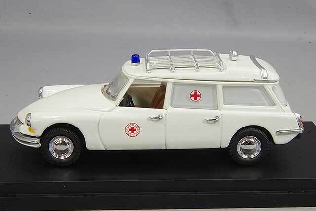 RIO 1/43 シトロエン ID 19 ブレーク イタリア赤十字