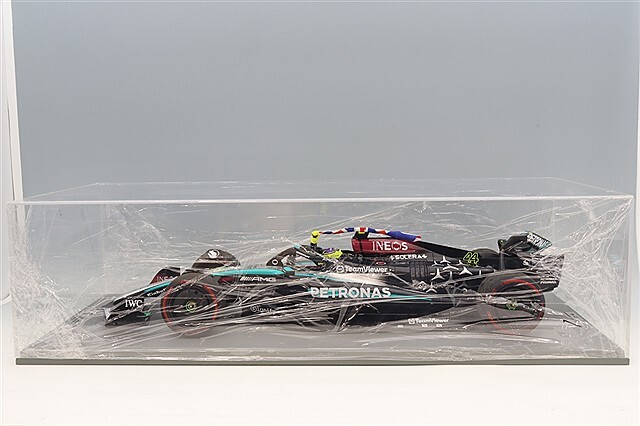 スパーク 1/12 メルセデス AMG ペトロナス F1チーム W15 E