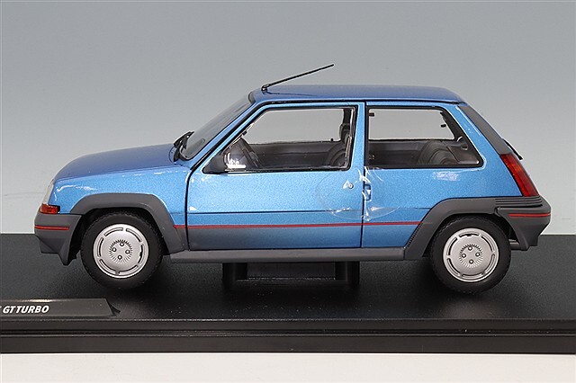 ソリド 1/18 ルノー 5 GT ターボ Mk.1 1985 ブルー