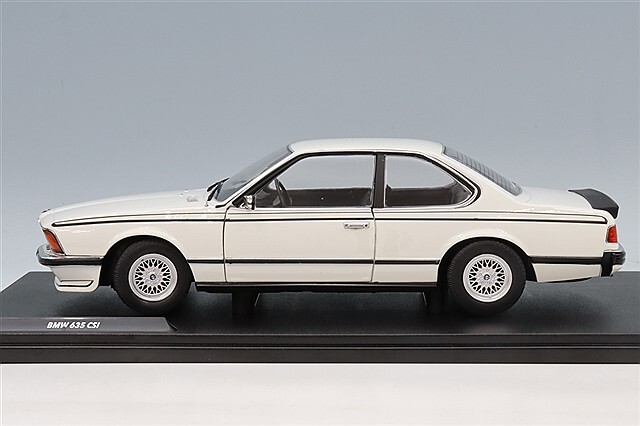 ソリド 1/18 BMW 635 CSI E24 1984 ホワイト