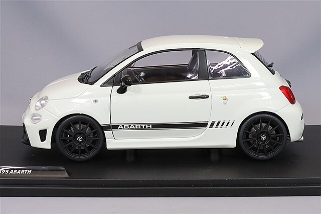 Solido 1/18 フランス製 フィアット アバルト 1961 Fiat Abarth 850-1961, White, 1:18 SOLIDO | eBay