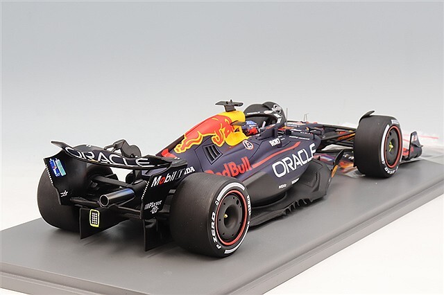 スパーク 1/18 オラクル レッドブルレーシング RB20 2024 F1