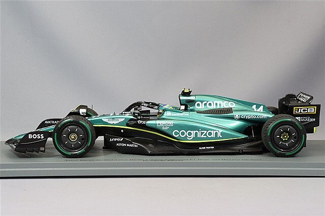 2023 アストンマーチン・アラムコ・コグニザントF1 チーム支給品 ピットクルー用 フルフェイスヘルメット 非売品　アロンソ 2023 アストンマーチン・アラムコ・コグニザントF1 チーム支給品