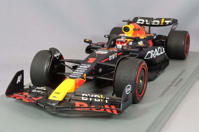 スパーク 1/18 オラクル レッドブル レーシング RB19 2023 F1 イギリス 