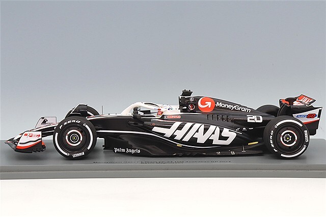 スパーク 1/18 マネーグラム ハース F1チーム VF-24 2024