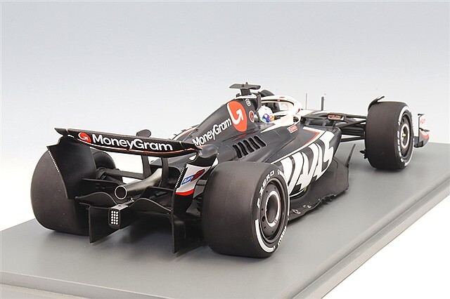 スパーク 1/18 マネーグラム ハース F1チーム VF-24 2024
