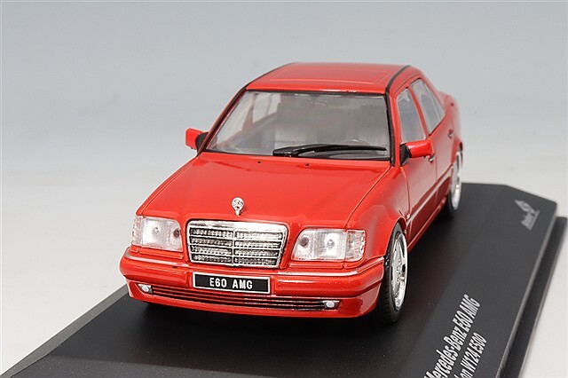 ソリド 1/43 メルセデスベンツ W124 E60 AMG 1994 レッド