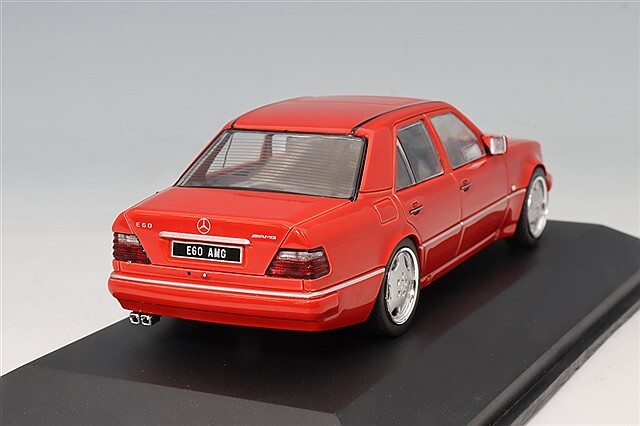 ソリド 1/43 メルセデスベンツ W124 E60 AMG 1994 レッド