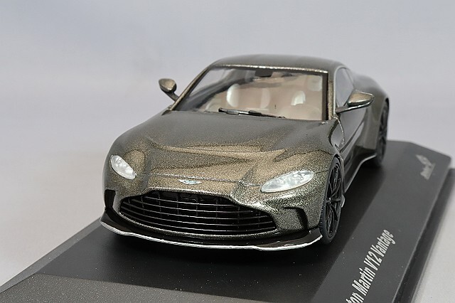 ソリド 1/43 アストンマーティン ヴァンテージ V12 2023 グレー