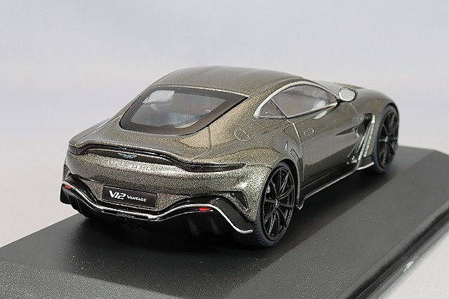 ソリド 1/43 アストンマーティン ヴァンテージ V12 2023 グレー