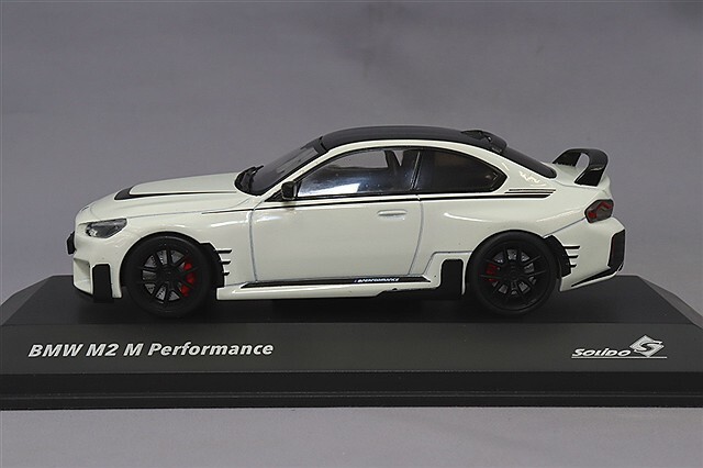 1/43 BMW M235　2シリーズ　クーペ　ワイドボディ　ミニカー　ホワイト 1/43 BMW M235 2シリーズ クーペ ワイドボディ ミニカー ホワイト