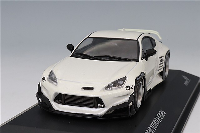 ソリド 1/43 パンデム トヨタ GR86 2022 ホワイト