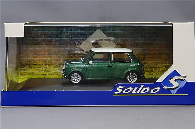 1/16 ミニクーパーS 1964 ソリド 全塗装済 フィギュア２体 VAN仕様 1/16 ミニクーパーS 1964 ソリド 全塗装済 フィギュア2体 VAN仕様 1/
