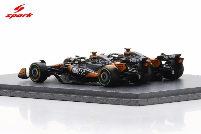 スパーク 1/64 マクラーレン MCL39 2025 F1 #4 L.ノリス & #81 O