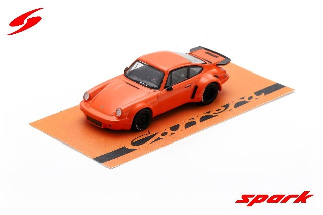 スパーク 1/64 ポルシェ 911 3.0 RSR 1974 オレンジ