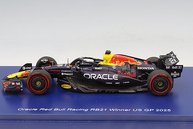 スパーク 1/43 レッドブル・レーシング RB21 オラクル・レッドブル