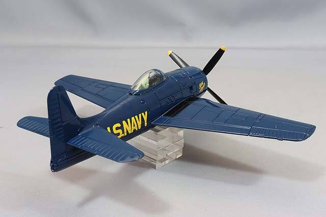 ホビーマスター 1/72 F8F-1B ベアキャット ブルーエンジェルズ