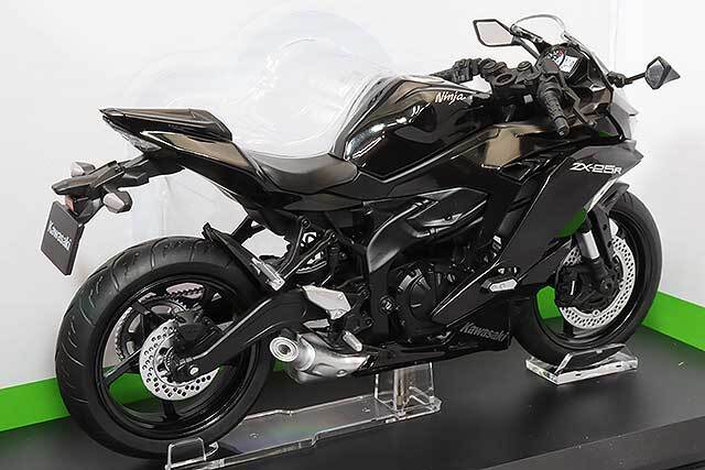 青島文化教材社 スカイネット 1/12 カワサキ ニンジャ ZX-25R 