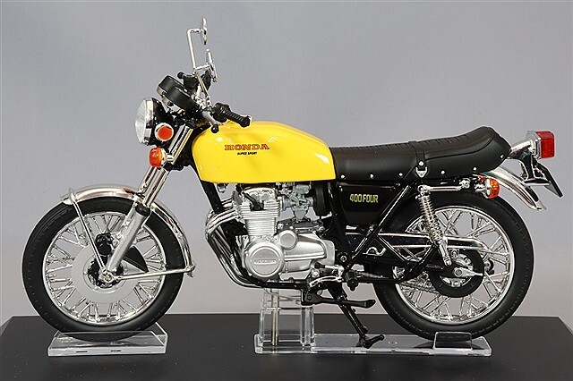 アオシマ　スカイネットCB400FOUR 1/12完成品　パラキートイエロー スカイネット 1/12 完成品バイク Honda CB400FOUR ライトルビー