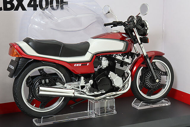 青島文化教材社 スカイネット 1/12 ホンダ CBX400F キャンディ