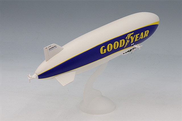 スパーク 1/400 GOODYEAR BLIMP (飛行船)