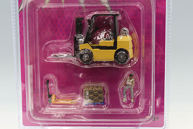 瑞穂メモリアルピッチ（ジオラマ）&グランパスくん一家フィギュア おまけ付 非売品 瑞穂メモリアルピッチ グランパスくん一家 フィギュア 6体セット