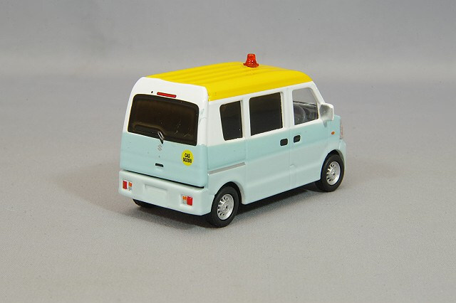 Era CAR 1/64 スズキ エブリイ 香港 空港 ミニバン