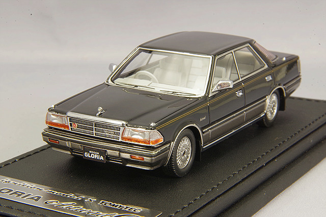イグニッションモデルxトミーテック 1/43 日産 グロリア Y30 アスト 