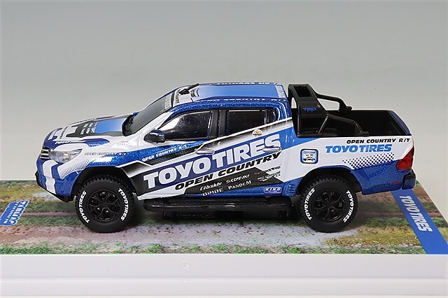 ターマック ハイラックス セット Tarmac Works 1/64 Toyota Hilux Grey | ROAD64 | ターマックジャパン